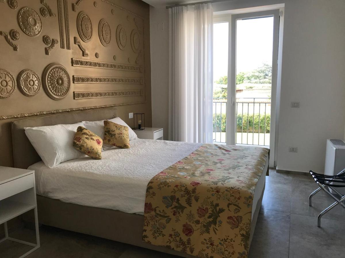 Il Cavaliere Bed And Breakfast Caserta Exterior photo