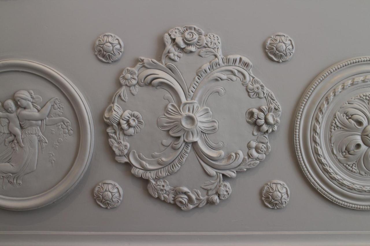 Il Cavaliere Bed And Breakfast Caserta Exterior photo