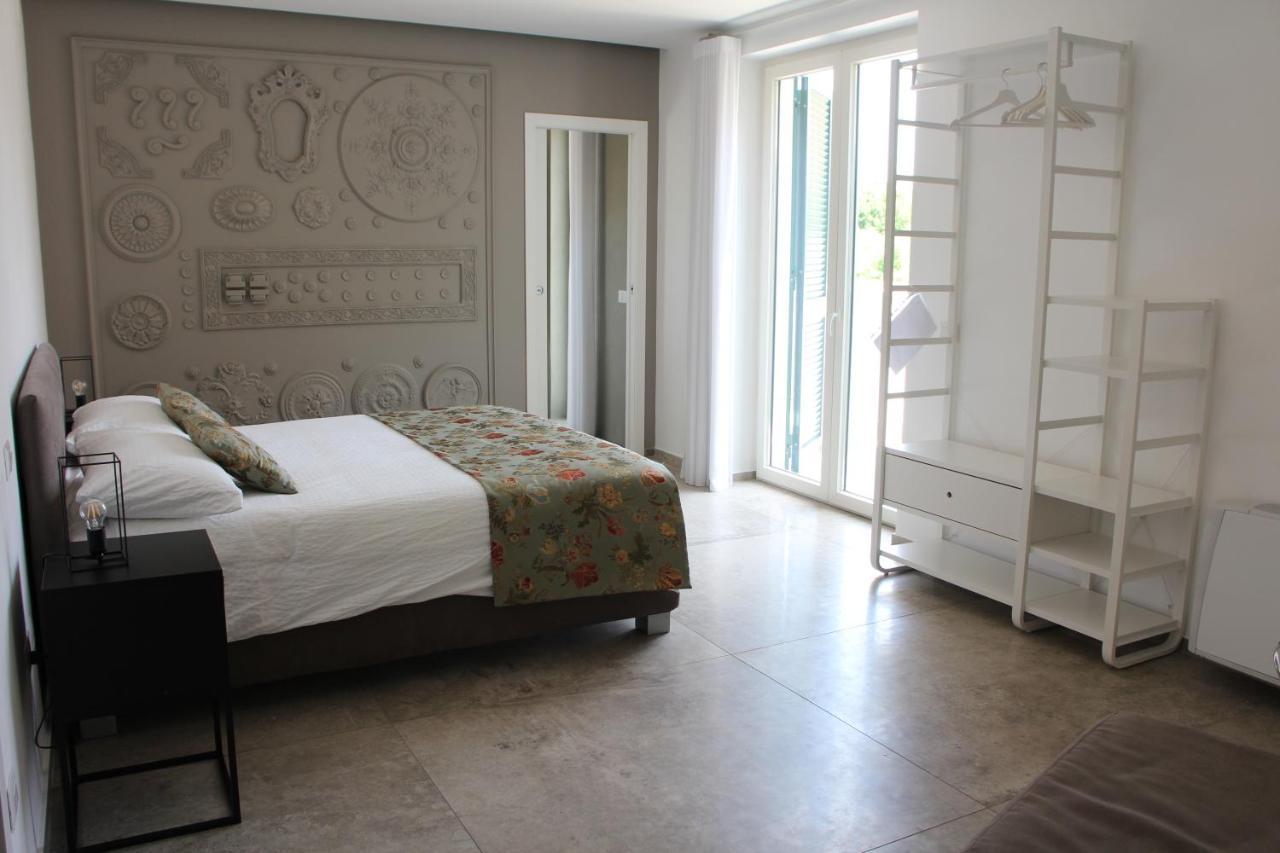 Il Cavaliere Bed And Breakfast Caserta Exterior photo