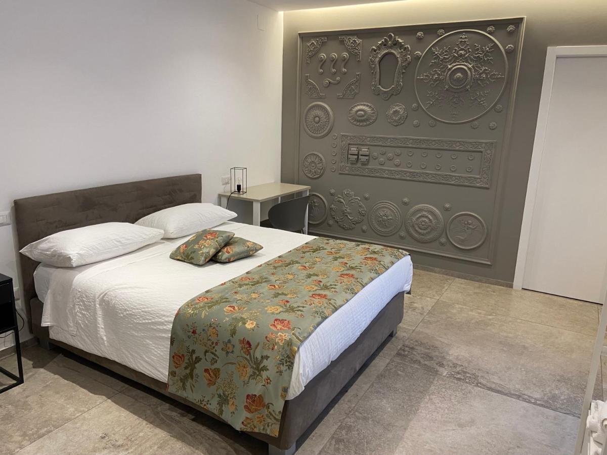 Il Cavaliere Bed And Breakfast Caserta Exterior photo