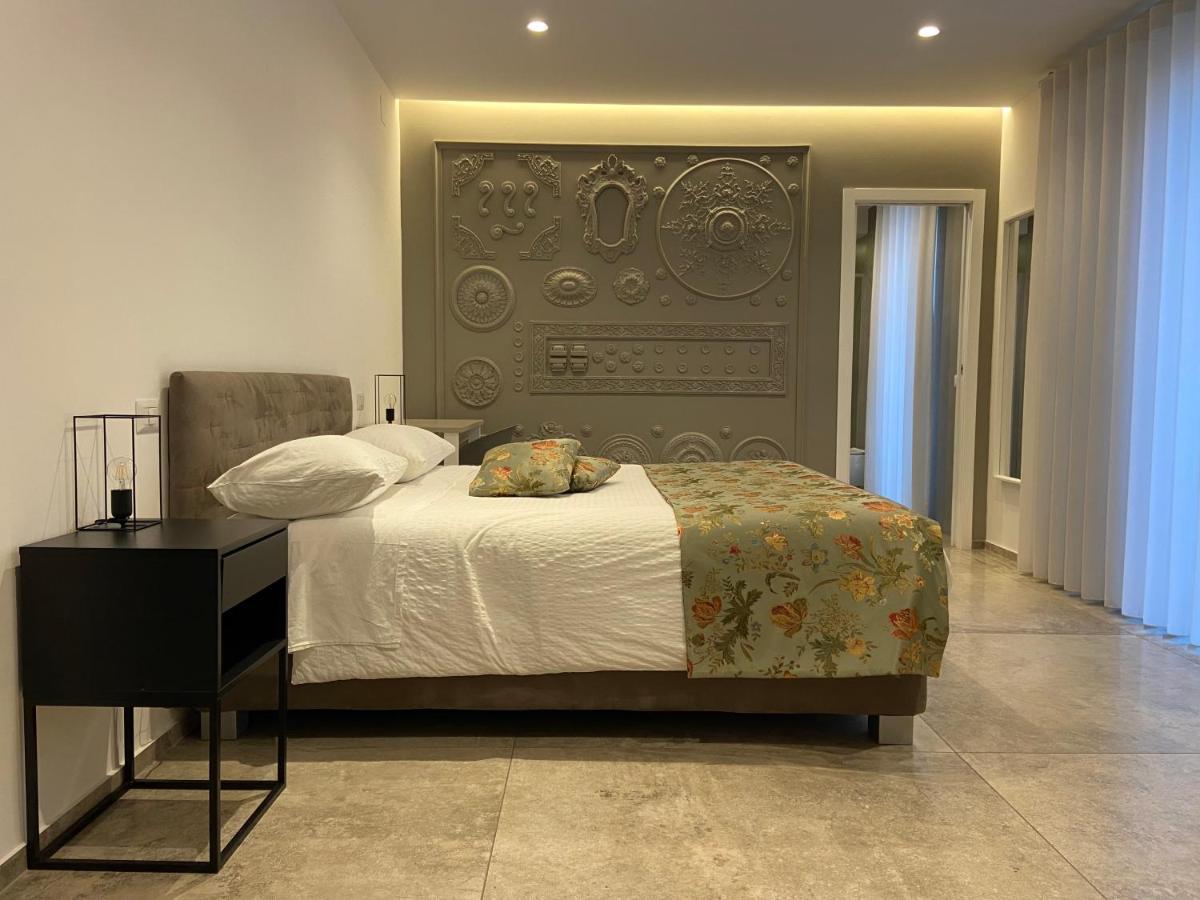 Il Cavaliere Bed And Breakfast Caserta Exterior photo