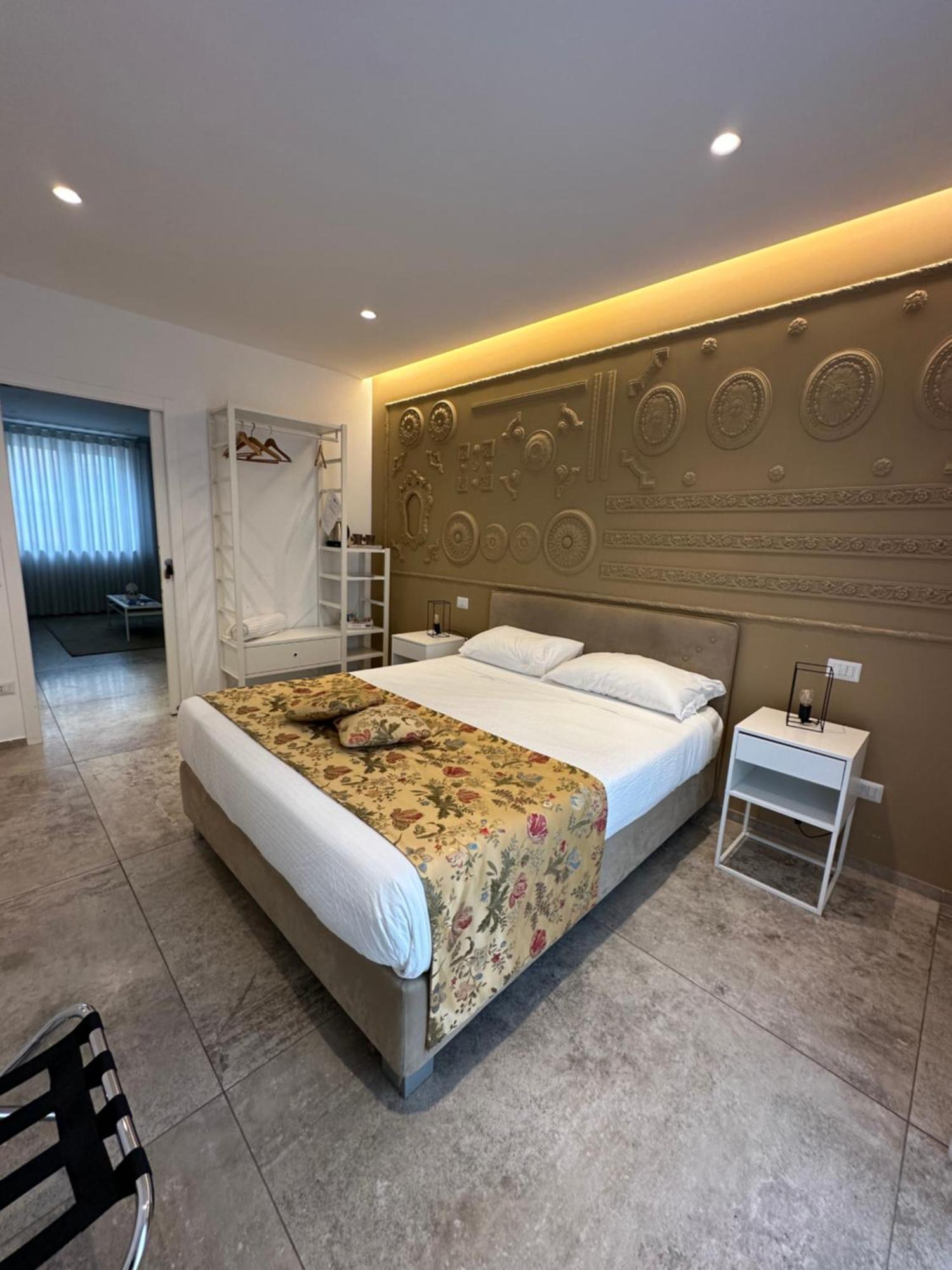 Il Cavaliere Bed And Breakfast Caserta Exterior photo